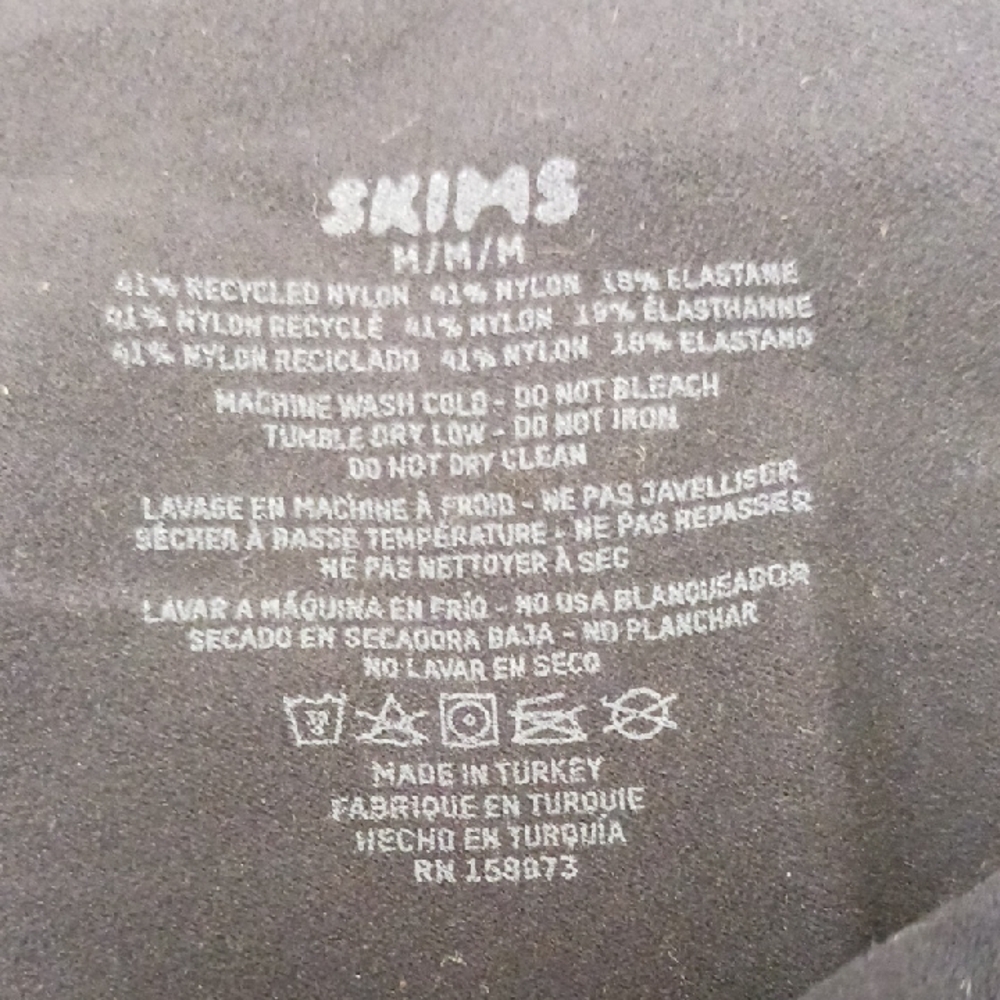 Skims Size Med. Black